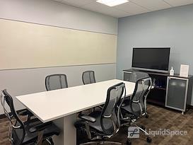 Regus | Trade and Tryon