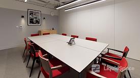 FORA | Lloyds Avenue 