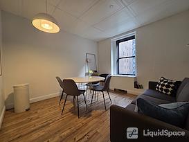 SaGE@276Fifth