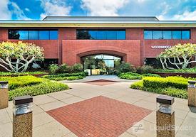 (CTR) Centerstone Plaza