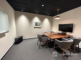 Industrious - Willis Tower