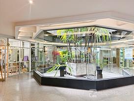 HQ | Bangkok, S.P. Building