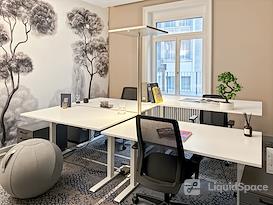 Signature | Prague, OFFY