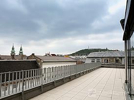 Regus | Budapest, First Site
