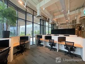 Woods Square Solo 1 | Woodlands