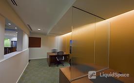 Carr Workplaces - Aon Center