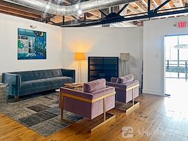 HQ | PA, Philadelphia - Snyder Avenue