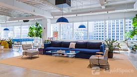 WeWork | 515 N State