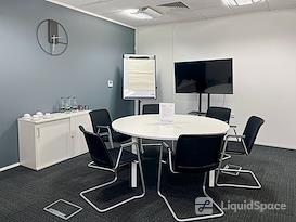 Regus | Leicester Grove Park