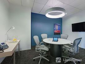 Regus | Towne Center