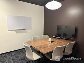 Industrious - Lex & E 50th St