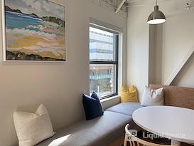 Pacific Workplaces - J Street