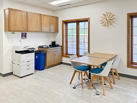 HQ | IL, Naperville - South Washington St