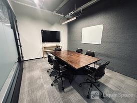 560 Flex by Cummins Station