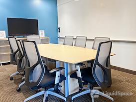 Regus | 24th and Camelback