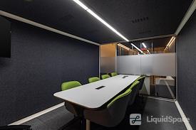 The Yard: Herald Square