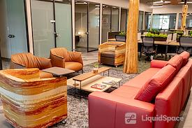 4 & Co Coworking Spaces - Land O' Lakes