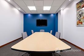 Regus || Sandy