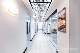 Jay Suites - Plaza District