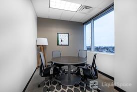 Regus | Brownsboro Crossing