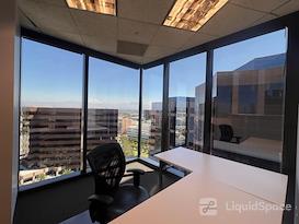 (WFB) Wells Fargo Tower