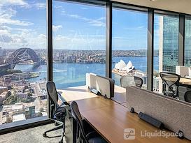 The Executive Centre - Salesforce Tower