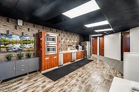 Lucid Private Offices | LBJ Freeway - Farmers Branch