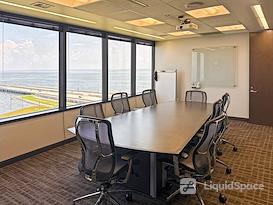 Regus | One Lakeway
