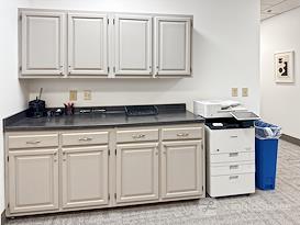 Regus | NC, Greensboro - 301 N Elm