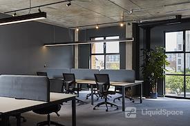 Colony | One Silk St