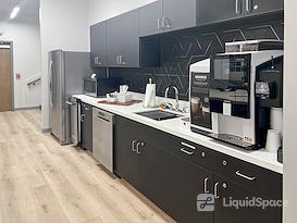Regus | Columbus - Broad St