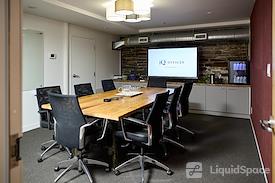 iQ Offices | 140 Yonge Street