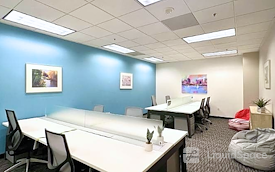 Regus | Warner Center