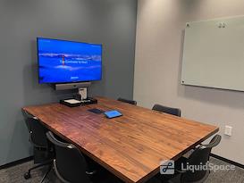 Industrious - 400 University Street