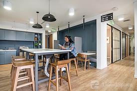 Regus | Bogota, Bulevar