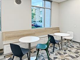 Regus | CA, Ontario - W 6th Street