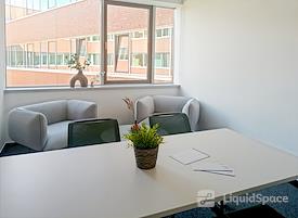 Regus | BUDAPEST, Ujbuda Allee Corner