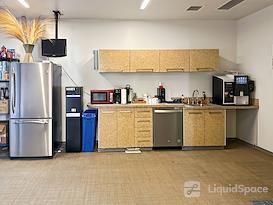 Regus | Meridian - W Overland Road