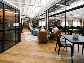 WeWork | 100 Harris St