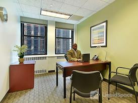 Regus | 445 Park Avenue