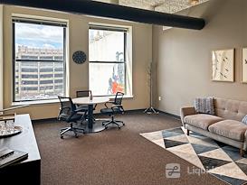 Regus | IN, Indianapolis - E Washington Street