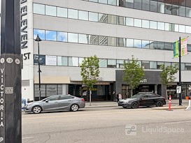 Regus | AB, Calgary – 1St SW