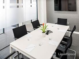 Regus | Canberra 121 Marcus Clarke St