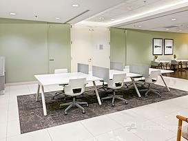 Regus || Warner Center