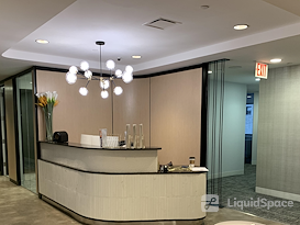 Jay Suites - Wall Street