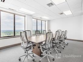 Regus | Clark Tower