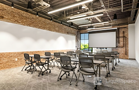 Roam Peachtree Corners