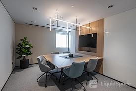 API Trio Towers | Level 37