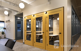 Common Desk - Westchase