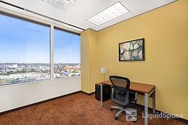 Regus | One Riverwalk Place